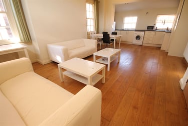 2 bed flat, Swinburn Place, Newcastle Upon Tyne, Newcastle, NE46AY - Image 1